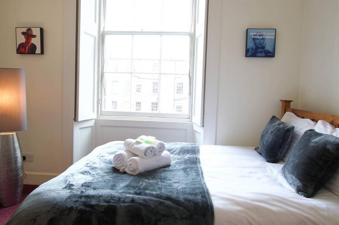 Altido Castle Terrace 3 Bedroom Apartment - Old Town เอดินบะระ ภายนอก รูปภาพ
