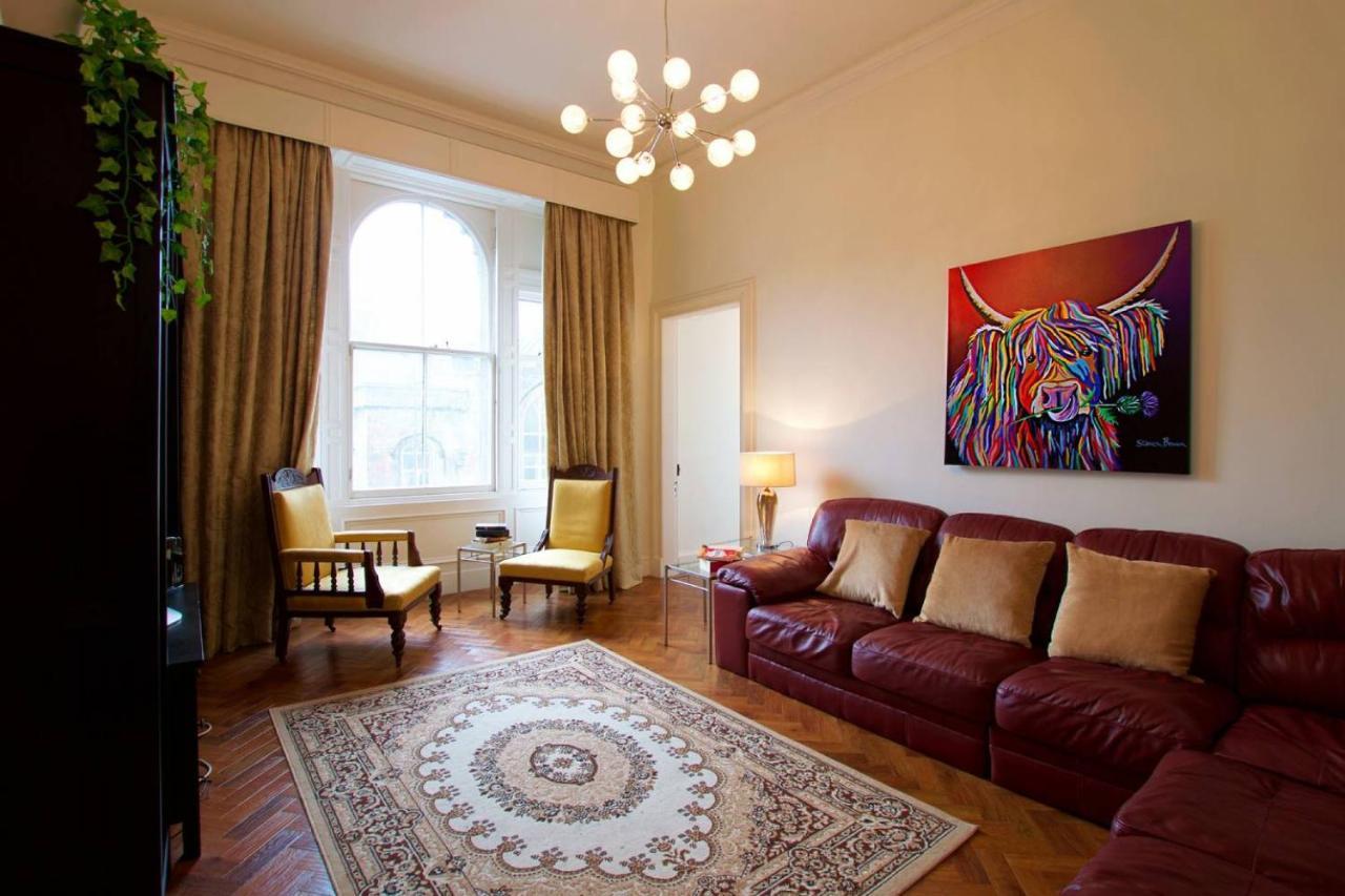 Altido Castle Terrace 3 Bedroom Apartment - Old Town เอดินบะระ ภายนอก รูปภาพ